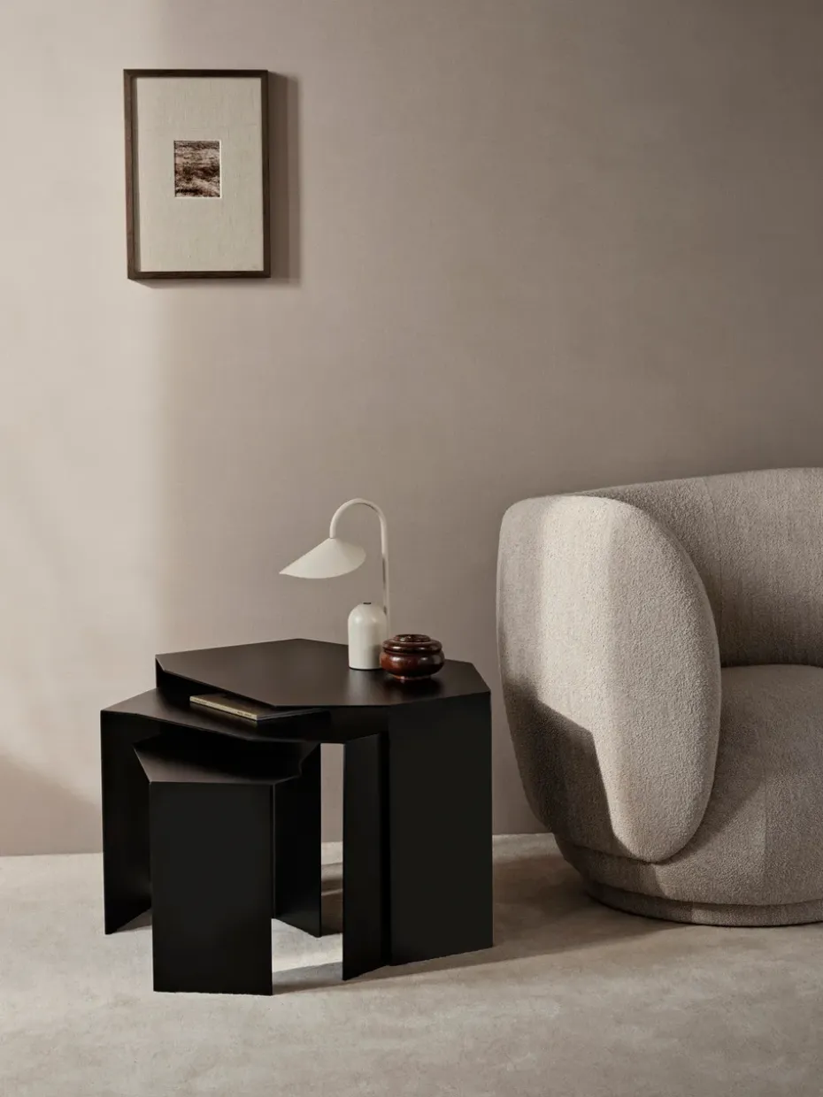 3 Mesas Shard cluster, Black