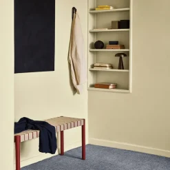 Banco Betty TK4, Black, asiento de banda de lino trenzada natural