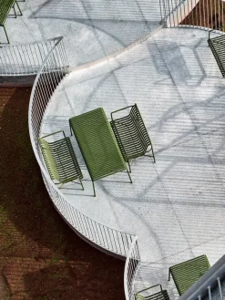 Banco con reposabrazos Palissade Dining, Olive