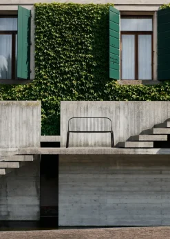 Banco Thorvald SC111 , Warm black, 129 cm