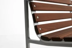 Banco Traverse Dining con reposabrazos, Fresno aceitado