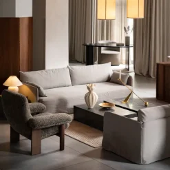 Butaca Brasilia, Dark oak-Root sheepskin