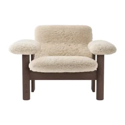 Butaca Brasilia low back, Dark oak-Nature sheepskin curly