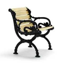 Butaca Byarum, Pino impregnado, soporte negro