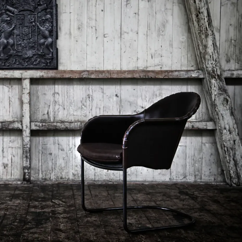 Butaca Ingo, Marrón cigarro - tratado con cobre