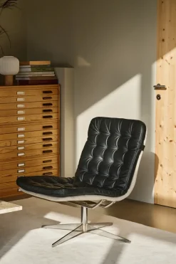 Butaca Loholm con función giratoria, Cuero negro-Bern Beige 0341