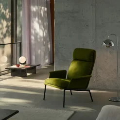 Butaca lounge Muno LN17 High back, Warm black-Vidar 0956