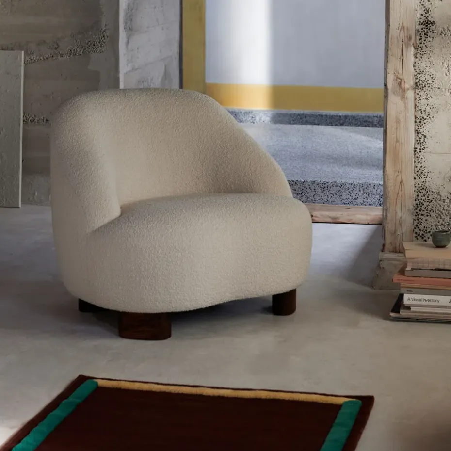 Butaca Margas LC1, Karakorum 001 blanco-patas de nogal