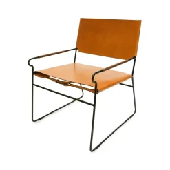 Butaca Next Rest, cuero avellana, estructura negra