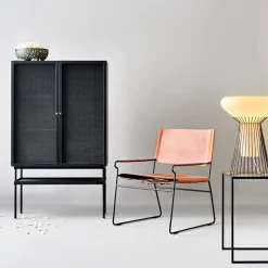 Butaca Next Rest, cuero coñac, estructura negra