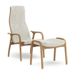 Butaca y reposapiés Lamino de roble aceitado/piel de oveja, Offwhite (blanco)