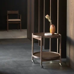Carrito Bølling Tray Table model 50, Stone, estructura de roble aceitado