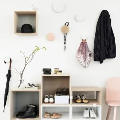 Colgador de pared The Dots, mediano, roble