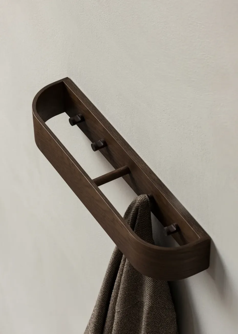 Colgador de ropa Epoch 50 cm., Roble teñido oscuro