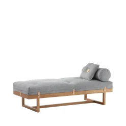 Diván Stay, Tela gris, estructura de roble aceitado