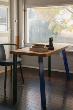 Escritorio Homework 140x60 cm, Fresno teñido de negro