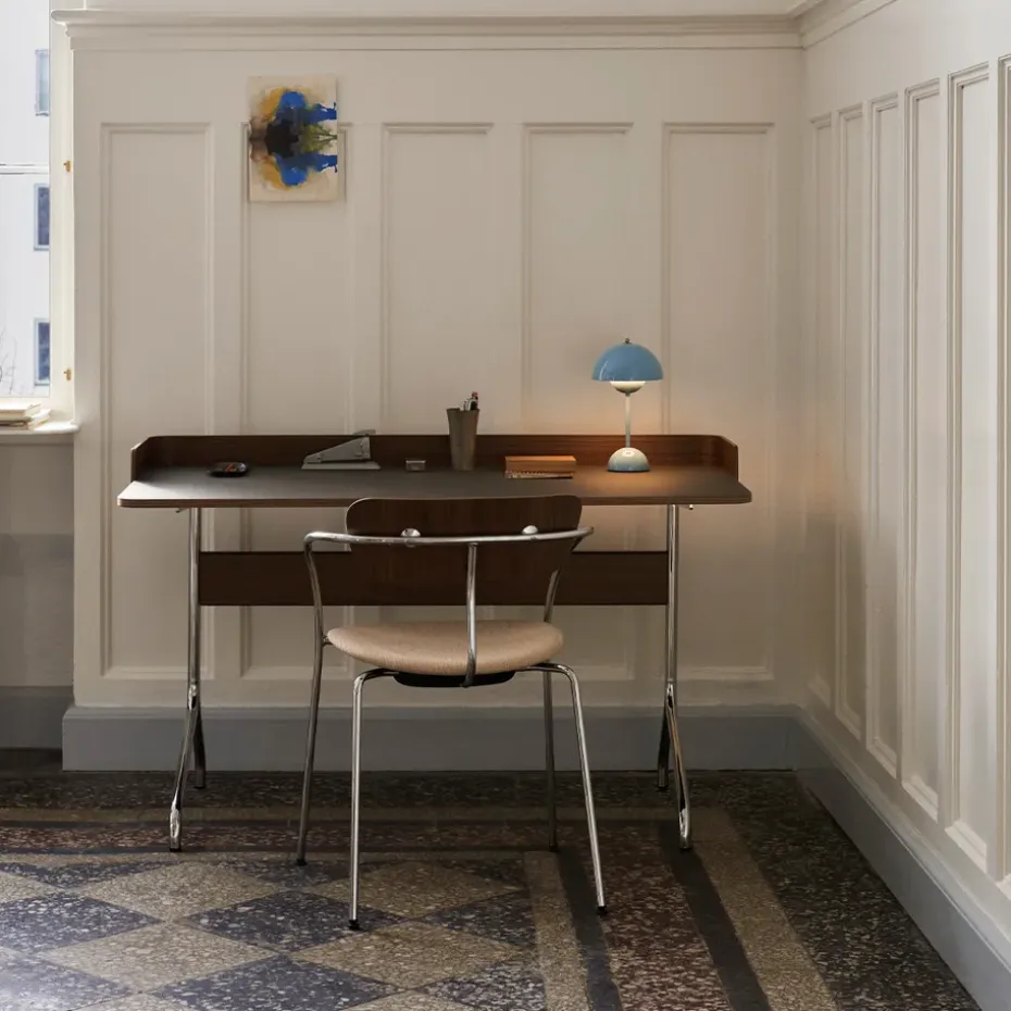 Escritorio Pavilion AV17, Mushroom linoleum, roble lacado, patas de cromo