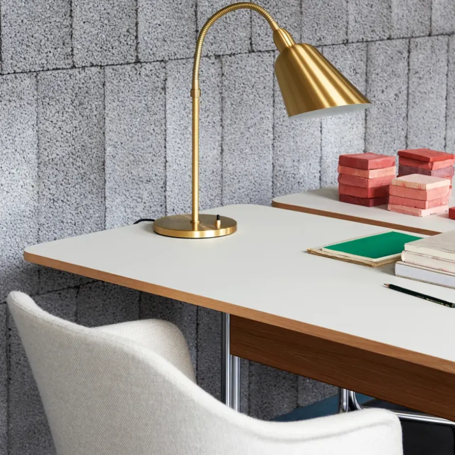 Escritorio Pavilion AV16, Mushroom linoleum, roble lacado, patas de cromo