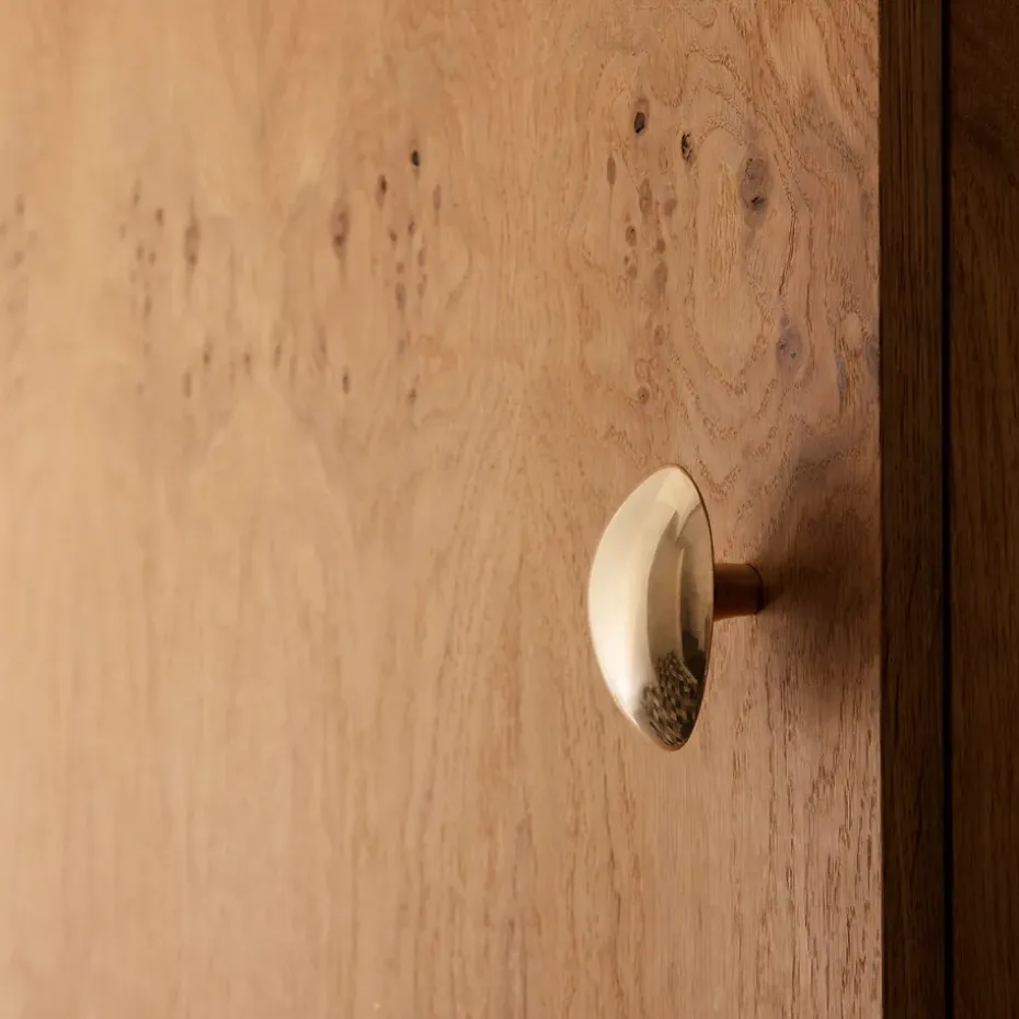 Gancho Lemon, Latón