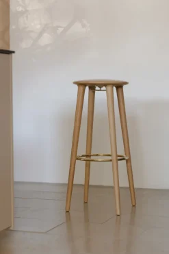 La barstool Socialite de 77,7 cm, Oak