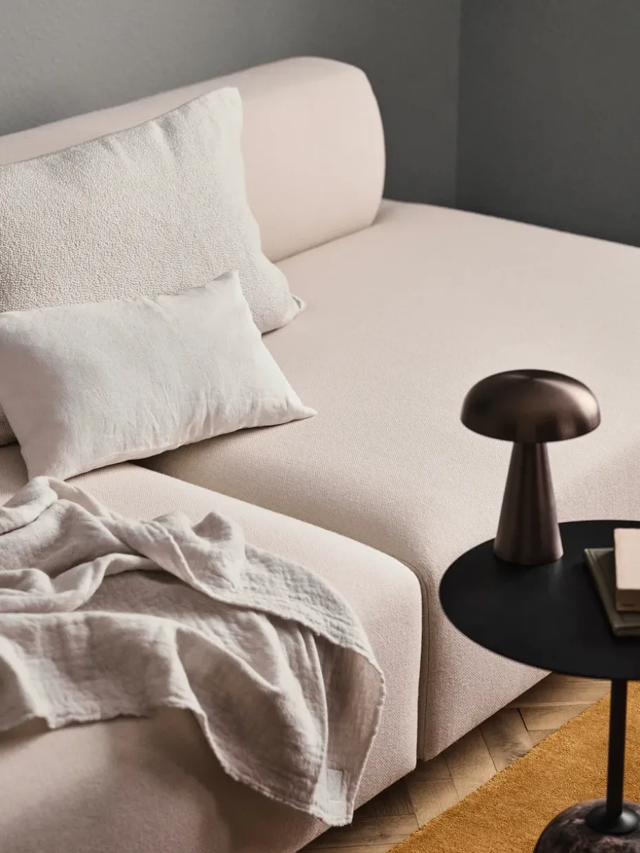 Lato Mesa LN8, Warm black-Emparador marble