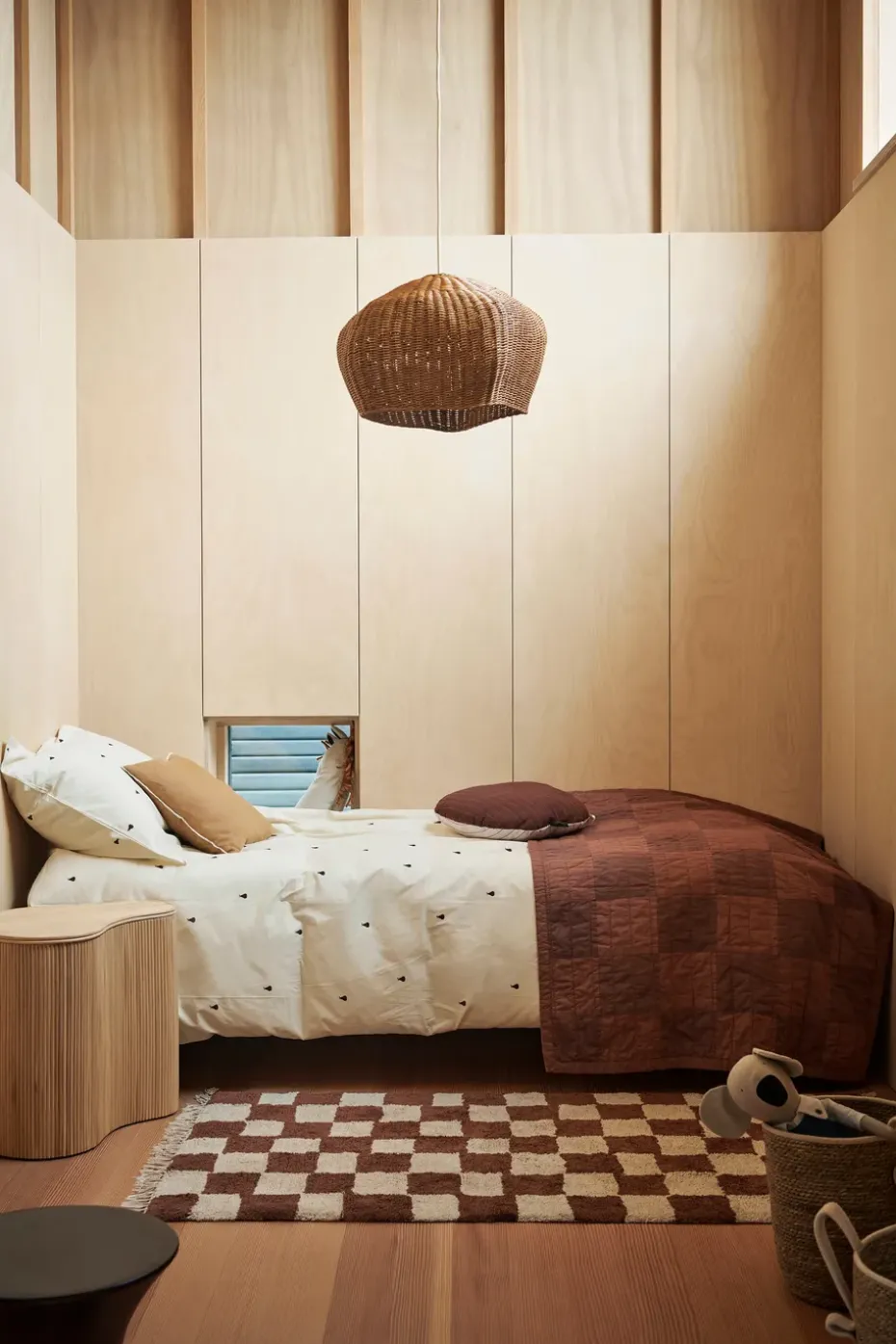 Mesa auxiliar con almacenaje Isola, Natural