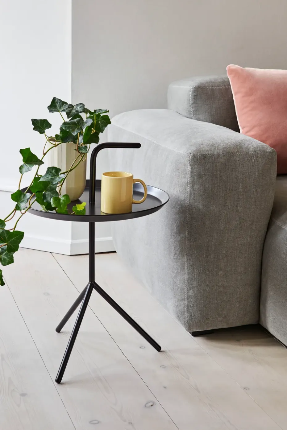 Mesa auxiliar DLM Ø38 cm, Black