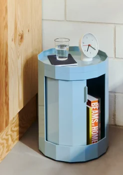 Mesa auxiliar Facet Cabinet low pies/ruedas 49 cm, Misty blue