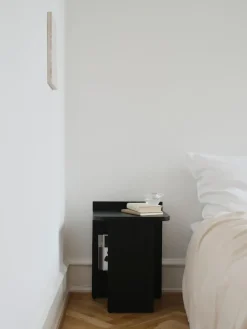 Mesa auxiliar Ismo, Fresno negro