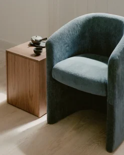 Mesa auxiliar Mass con cajón, Nogal