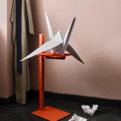 Mesa auxiliar Museum, Marrón oscuro