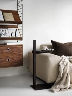 Mesa auxiliar Museum, Negro