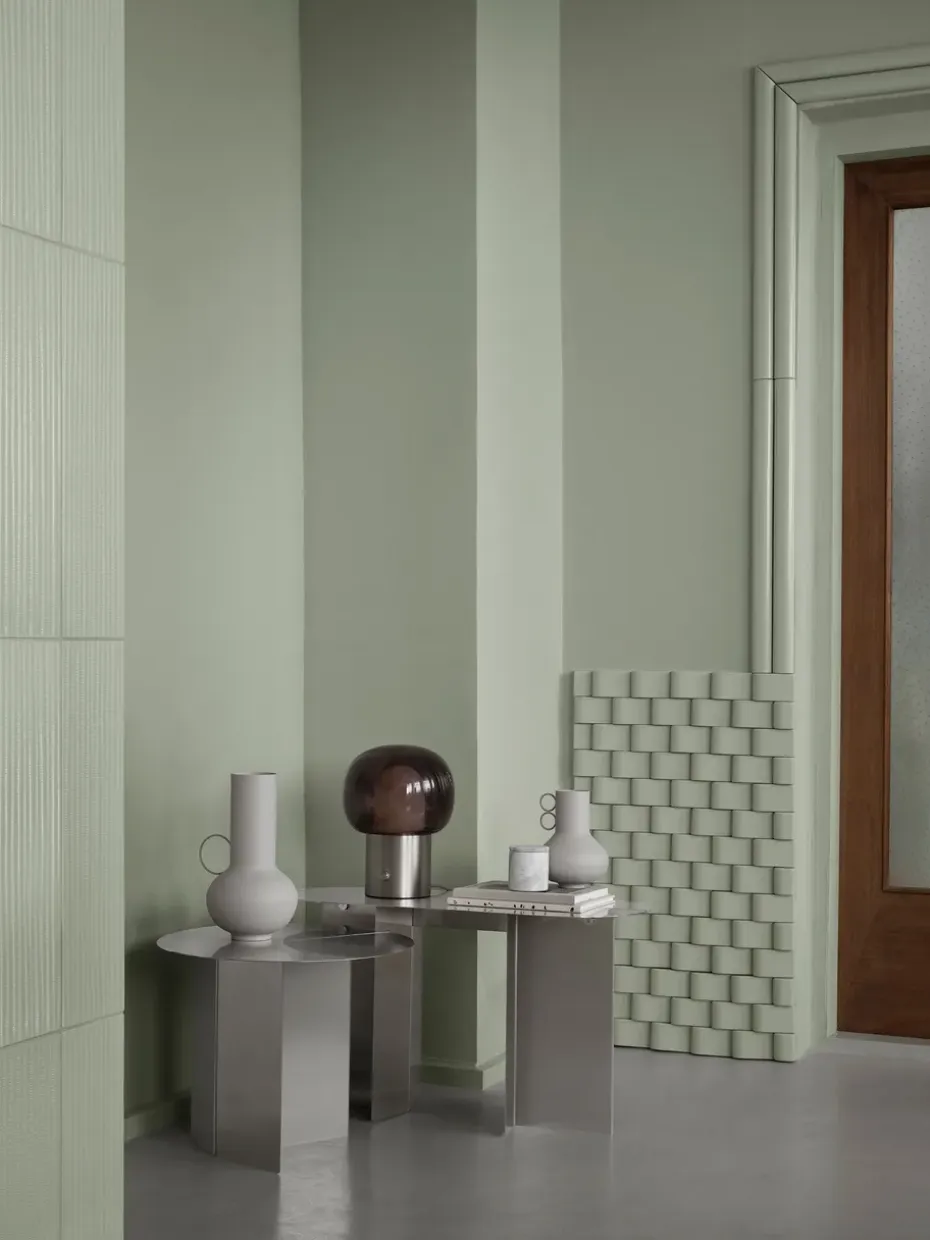 Mesa auxiliar ORU M, Ø50 cm, Acero inoxidable mate