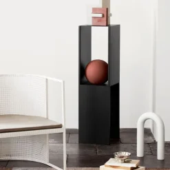 Mesa auxiliar Pedestal, Black