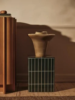 Mesa auxiliar Pillar, Dark green, 32×32×42 cm