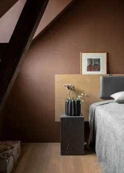 Mesa auxiliar Plinth tall 30x30x51 cm, Black, pino