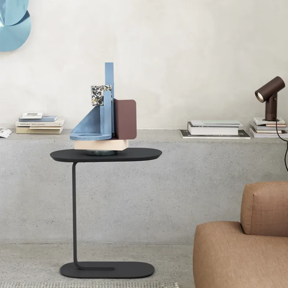 Mesa auxiliar Relate 73,5 cm, Smoked oak-Black