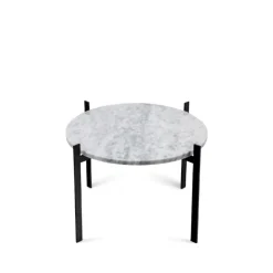 Mesa bandeja Single Deck, mármol blanco, estructura negra