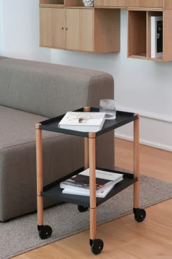 Mesa Connect, Roble aceitado, metal negro