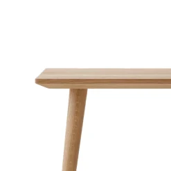 Mesa de centro In Between SK24 90 x 90 cm, Roble barnizado