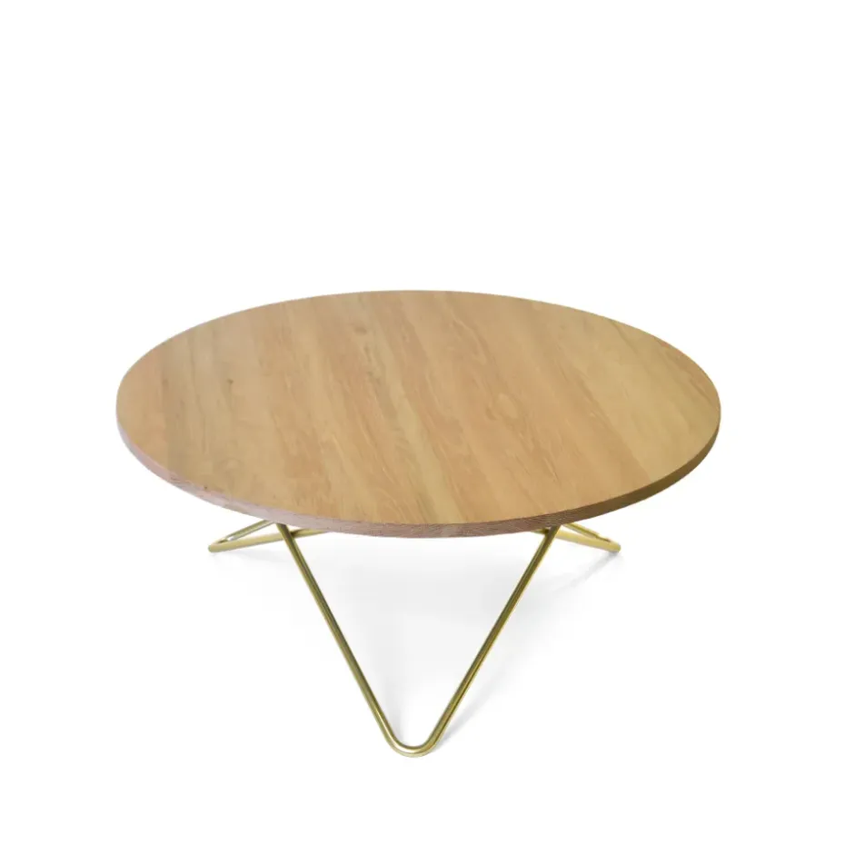 Mesa de centro O Table, roble lacado mate, estructura de latón