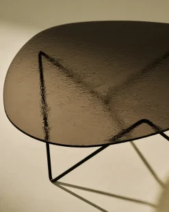 Mesa de centro Pedrera, Negro semimate - vidrio estructurado bronce