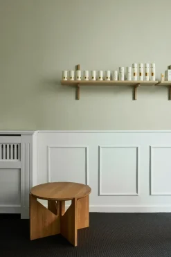 Mesa de centro Simple Ø52 cm, Roble con lacado en tono cálido