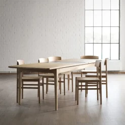 Mesa de comedor Höllviken, Roble blanqueado con laca mate