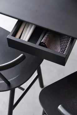 Mesa de comedor VIOR 90x200 cm, Roble lacado en negro