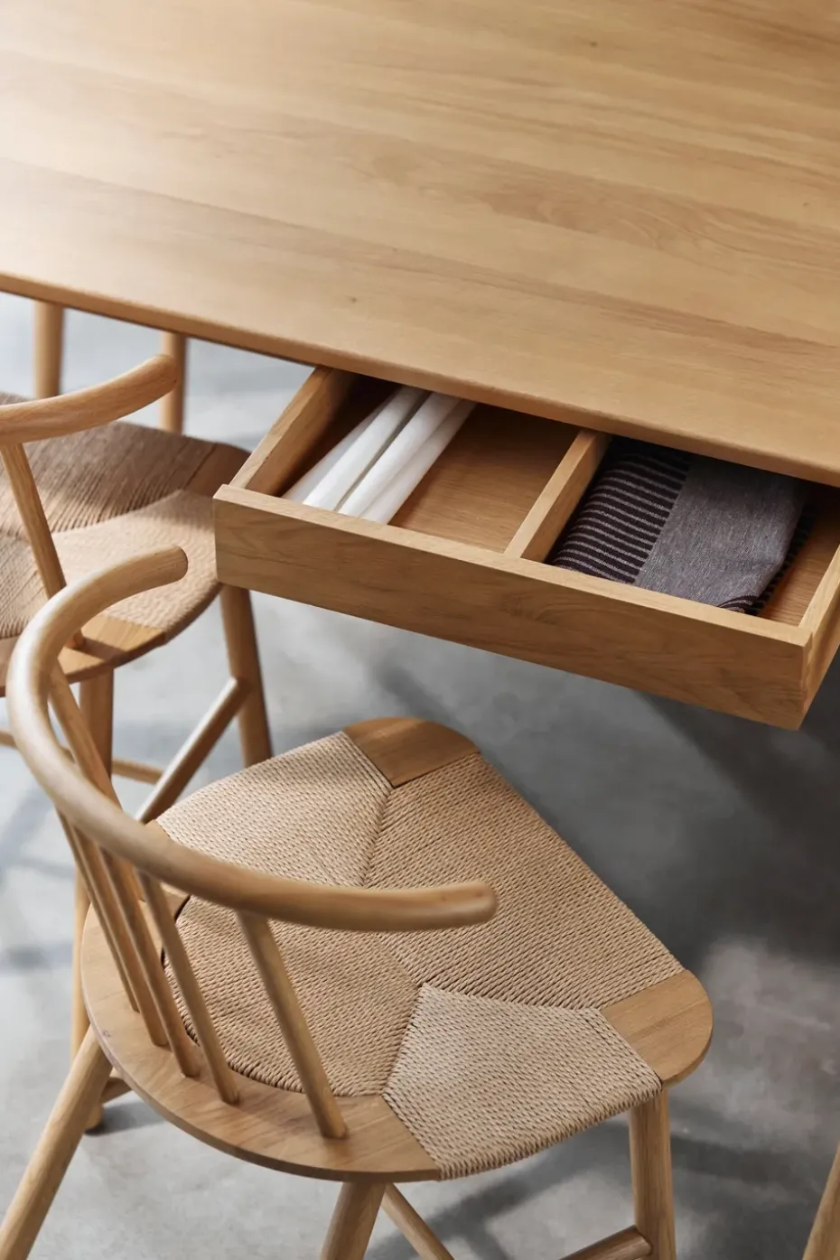 Mesa de comedor VIOR 90x200 cm, Roble lacado