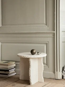 Mesa Mineral Sculptural Ø52 cm, Bianco Curia