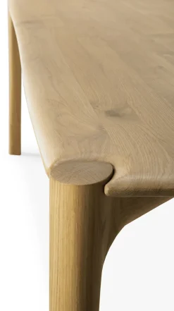 Mesa PI, Roble aceitado con cera dura, 140x80x76 cm