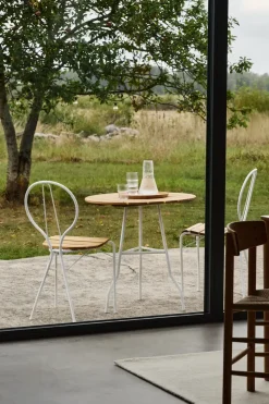 Mesa Pia Ø70 cm, Soporte de acero lacado blanco - roble aceitado