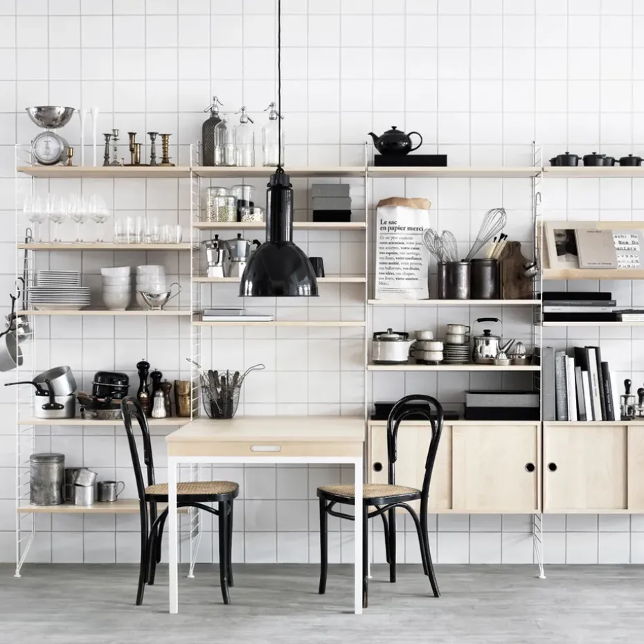 Mesa plegable String, Nogal-patas de metal blancas